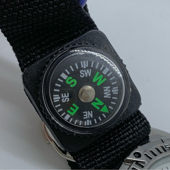 Dreams 40mm silver tone clip on  compass pocket watch w/battery - Picture 3 of 5